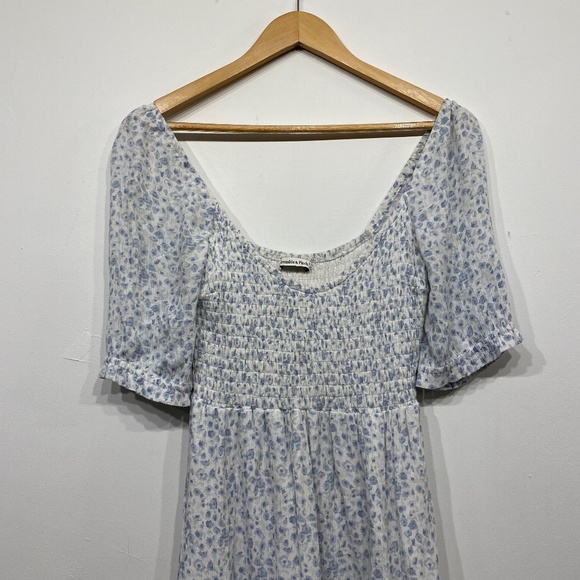 Abercrombie & Fitch Blue and White Floral Maxi Dress - Picture 3 of 5